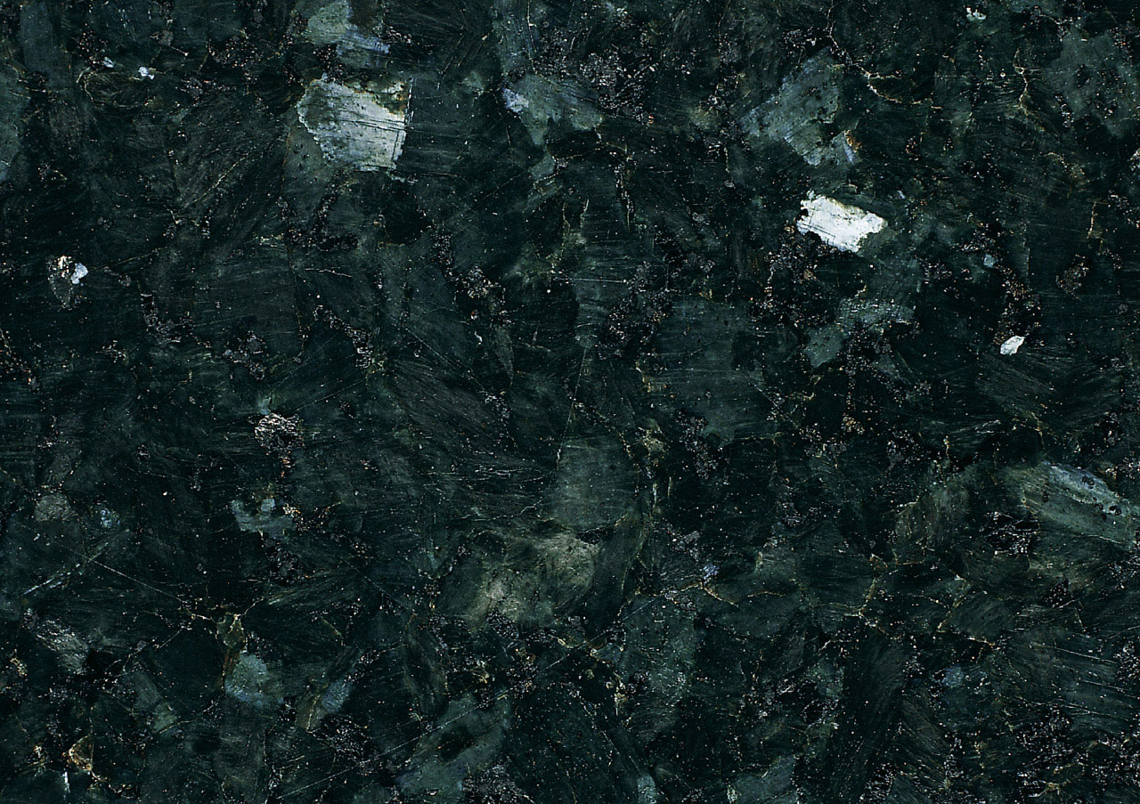 Labrador Emerald Pearl - View 1