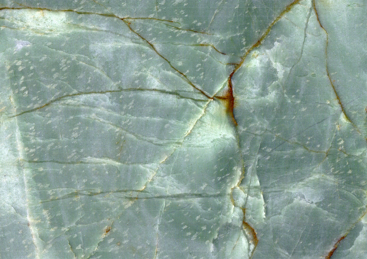 Lumix Green - View 1